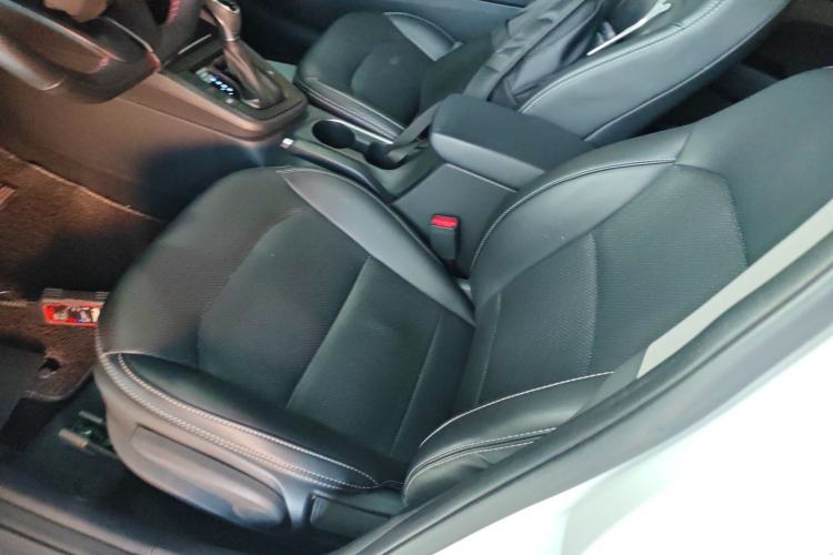 Used Hyundai Elantra (6th Generation / Lingdong) 2018 1.4T Dual-Clutch Xuan Dong · Dynamic Edition Left Front Seat