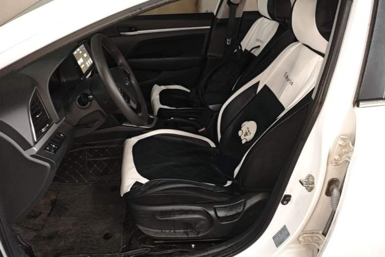 Used Hyundai Elantra (6th Generation / Lingdong) 2018 1.6L Automatic 15th Anniversary Special Edition Left Front Seat