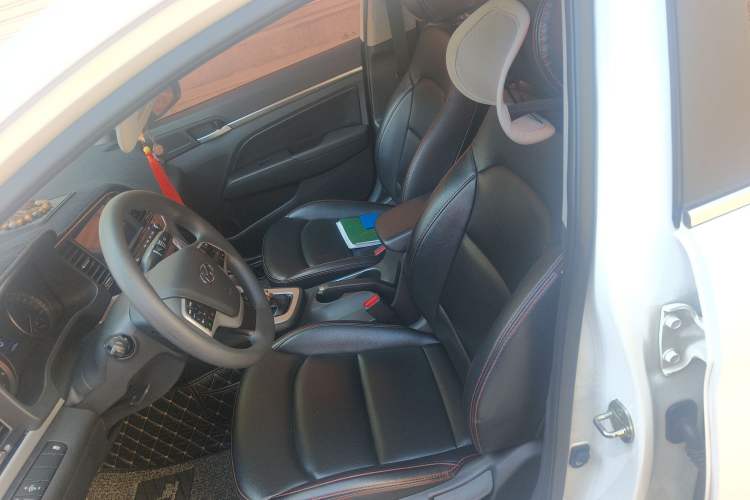 Used Hyundai Elantra (6th Generation / Lingdong) 2018 1.6L Automatic 15th Anniversary Special Edition Left Front Seat