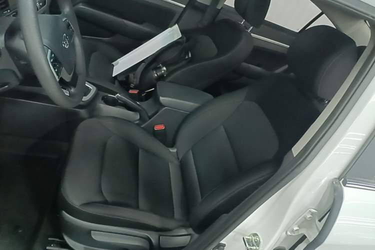 Used Hyundai Elantra (6th Generation / Lingdong) 2018 1.6L Automatic 15th Anniversary Special Edition Left Front Seat