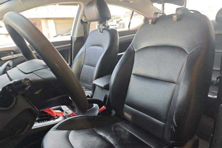 Used Hyundai Elantra (6th Generation / Lingdong) 2018 1.6L Automatic 15th Anniversary Special Edition Left Front Seat