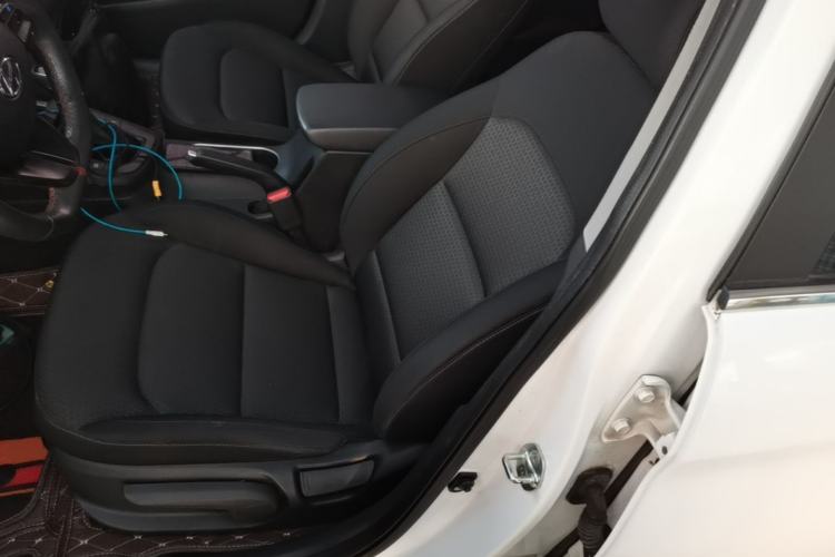Used Hyundai Elantra (6th Generation / Lingdong) 2018 1.4T Dual-Clutch Xuan Dong · Dynamic Edition Left Front Seat