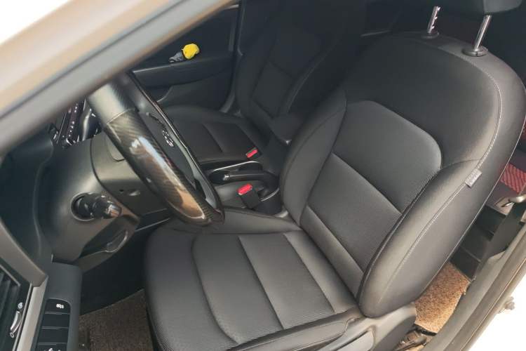 Used Hyundai Elantra (6th Generation / Lingdong) 2018 1.6L Automatic 15th Anniversary Special Edition Left Front Seat