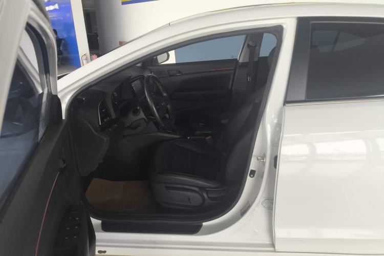 Used Hyundai Elantra (6th Generation / Lingdong) 2018 1.4T Dual-Clutch Xuan Dong · Dynamic Edition Left Front Seat