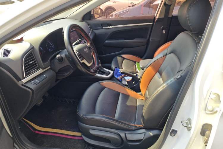 Used Hyundai Elantra (6th Generation / Lingdong) 2018 1.6L Automatic 15th Anniversary Special Edition Left Front Seat