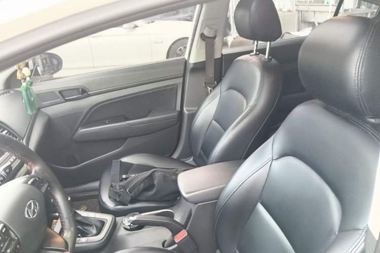 Used Hyundai Elantra (6th Generation / Lingdong) 2018 1.4T Dual-Clutch Xuan Dong · Dynamic Edition Left Front Seat