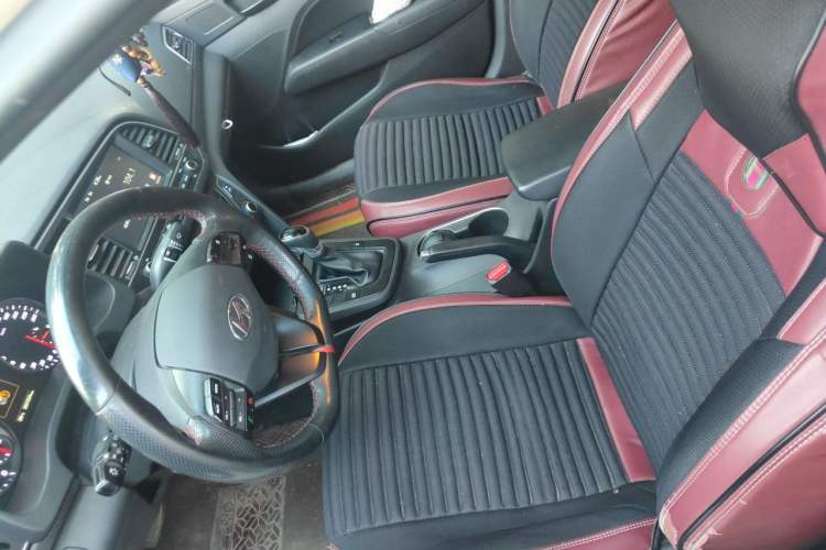 Used Hyundai Elantra (6th Generation / Lingdong) 2018 1.4T Dual-Clutch Xuan Dong · Dynamic Edition Left Front Seat