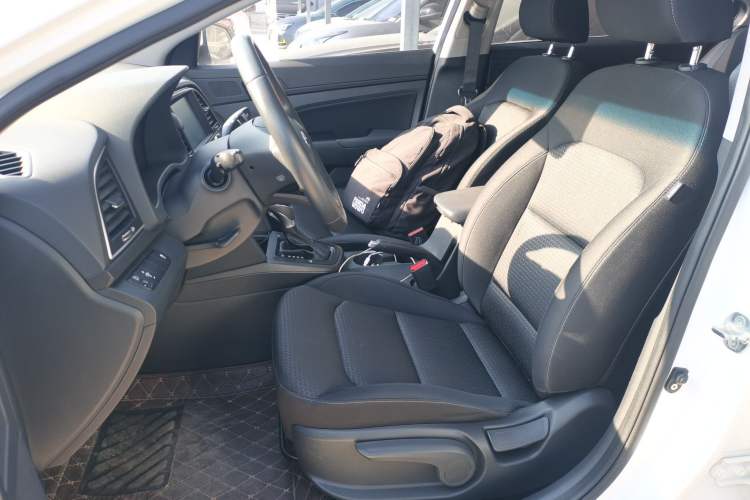 Used Hyundai Elantra (6th Generation / Lingdong) 2018 1.4T Dual-Clutch Xuan Dong · Dynamic Edition Left Front Seat