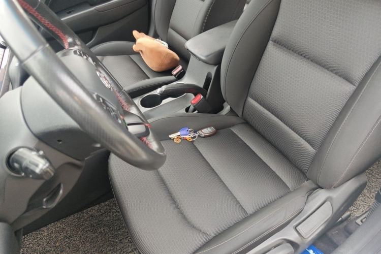 Used Hyundai Elantra (6th Generation / Lingdong) 2018 1.4T Dual-Clutch Xuan Dong · Dynamic Edition Left Front Seat