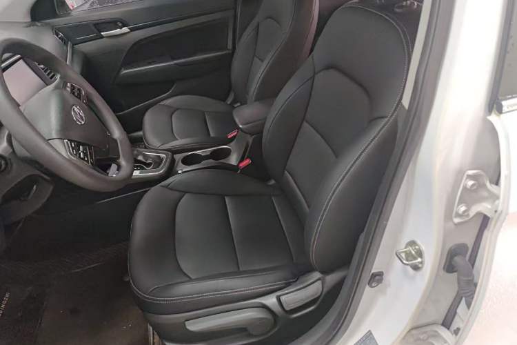Used Hyundai Elantra (6th Generation / Lingdong) 2018 1.6L Automatic 15th Anniversary Special Edition Left Front Seat