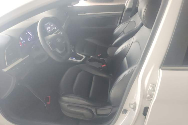 Used Hyundai Elantra (6th Generation / Lingdong) 2018 1.6L Automatic 15th Anniversary Special Edition Left Front Seat