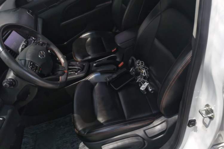 Used Hyundai Elantra (6th Generation / Lingdong) 2018 1.4T Dual-Clutch Xuan Dong · Dynamic Edition Left Front Seat