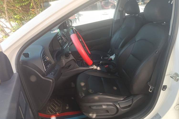 Used Hyundai Elantra (6th Generation / Lingdong) 2018 1.4T Dual-Clutch Xuan Dong · Dynamic Edition Left Front Seat