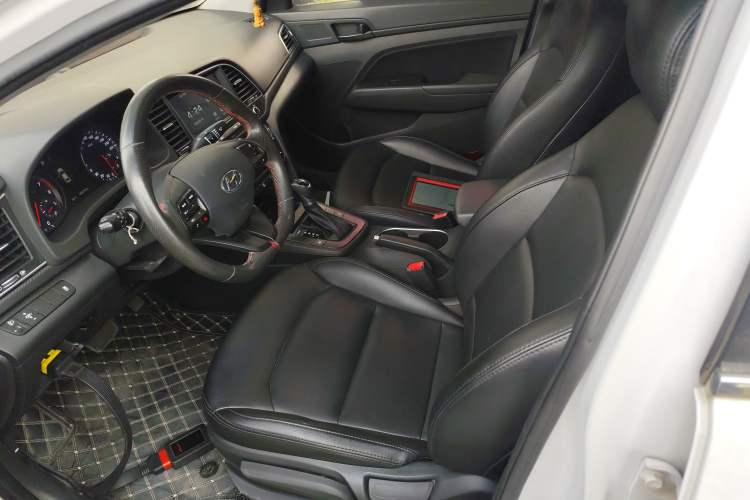 Used Hyundai Elantra (6th Generation / Lingdong) 2018 1.4T Dual-Clutch Xuan Dong · Dynamic Edition Left Front Seat