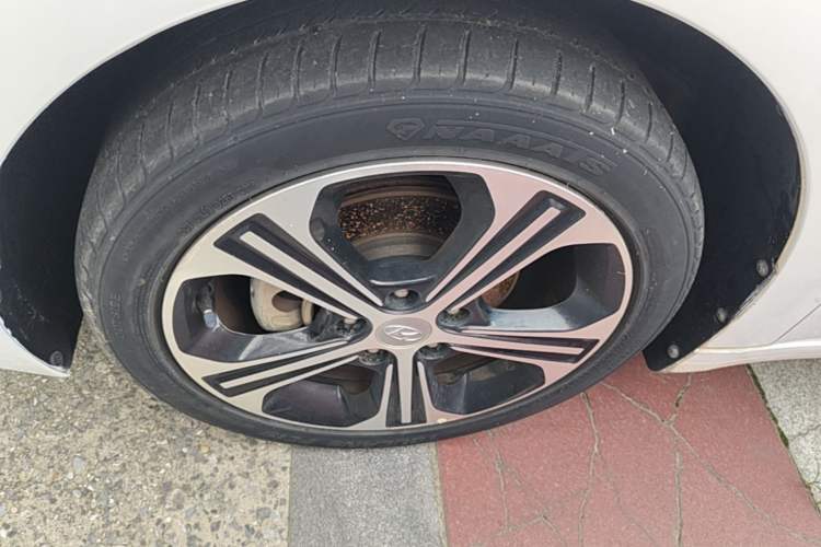 Used Hyundai Elantra (6th Generation / Lingdong) 2018 1.4T Dual-Clutch Xuan Dong · Dynamic Edition Left Front Wheel Hub