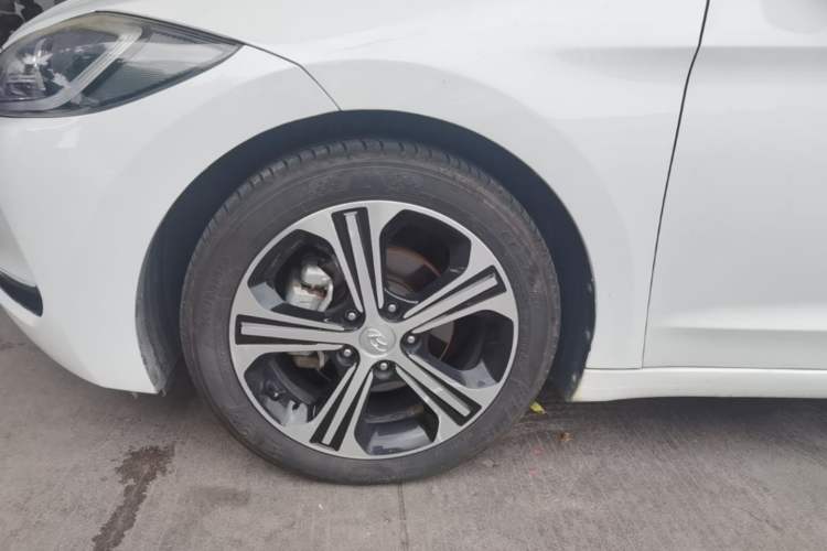 Used Hyundai Elantra (6th Generation / Lingdong) 2018 1.4T Dual-Clutch Xuan Dong · Dynamic Edition Left Front Wheel Hub