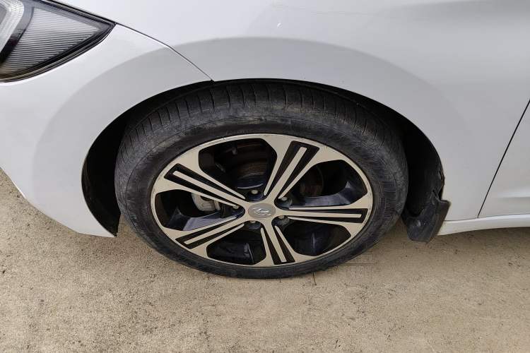 Used Hyundai Elantra (6th Generation / Lingdong) 2018 1.4T Dual-Clutch Xuan Dong · Dynamic Edition Left Front Wheel Hub