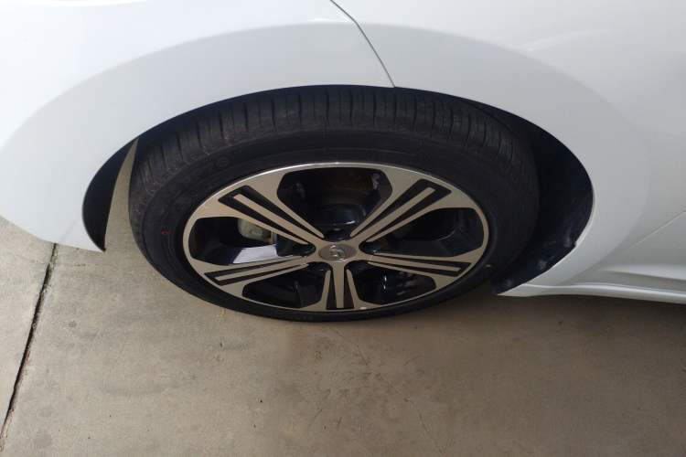 Used Hyundai Elantra (6th Generation / Lingdong) 2018 1.4T Dual-Clutch Xuan Dong · Dynamic Edition Left Front Wheel Hub