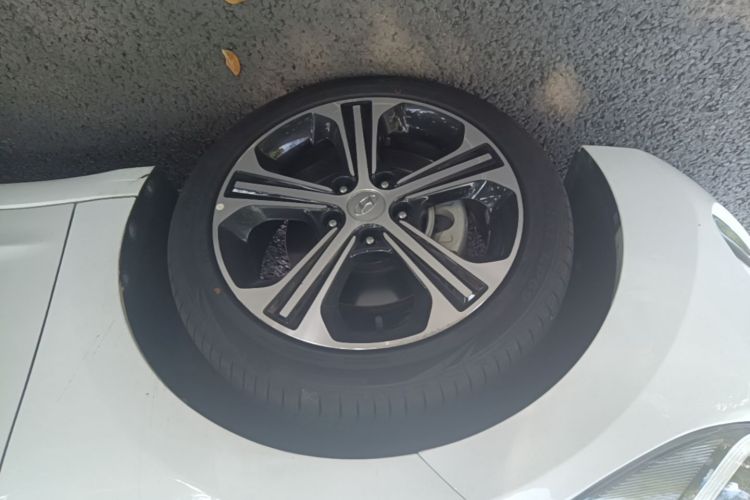 Used Hyundai Elantra (6th Generation / Lingdong) 2018 1.4T Dual-Clutch Xuan Dong · Dynamic Edition Left Front Wheel Hub