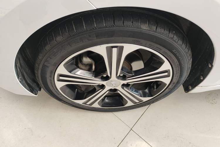 Used Hyundai Elantra (6th Generation / Lingdong) 2018 1.4T Dual-Clutch Xuan Dong · Dynamic Edition Left Front Wheel Hub