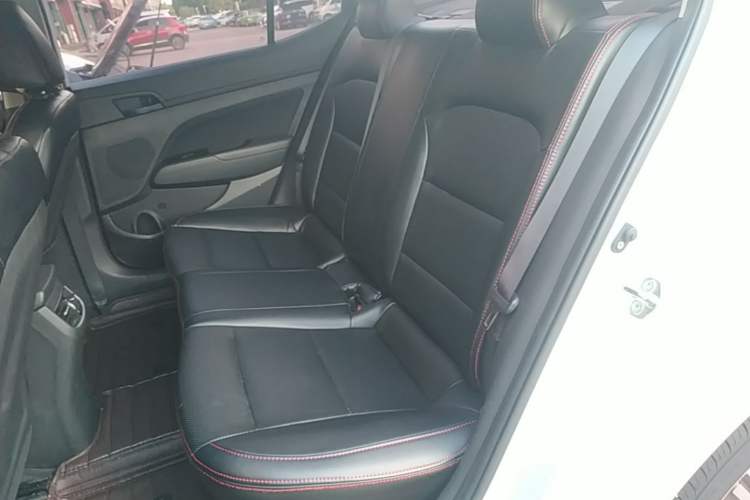 Used Hyundai Elantra (6th Generation / Lingdong) 2018 1.4T Dual-Clutch Xuan Dong · Dynamic Edition Left Rear Seat