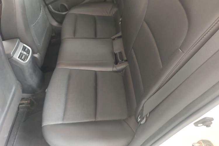 Used Hyundai Elantra (6th Generation / Lingdong) 2018 1.4T Dual-Clutch Xuan Dong · Dynamic Edition Left Rear Seat