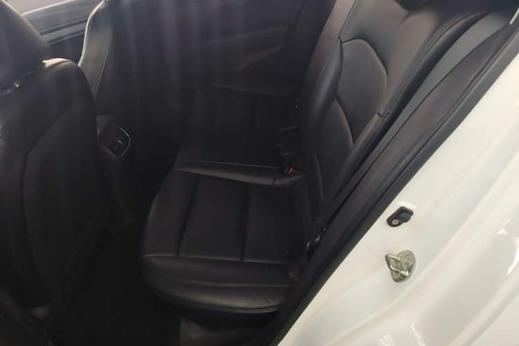 Used Hyundai Elantra (6th Generation / Lingdong) 2018 1.4T Dual-Clutch Xuan Dong · Dynamic Edition Left Rear Seat