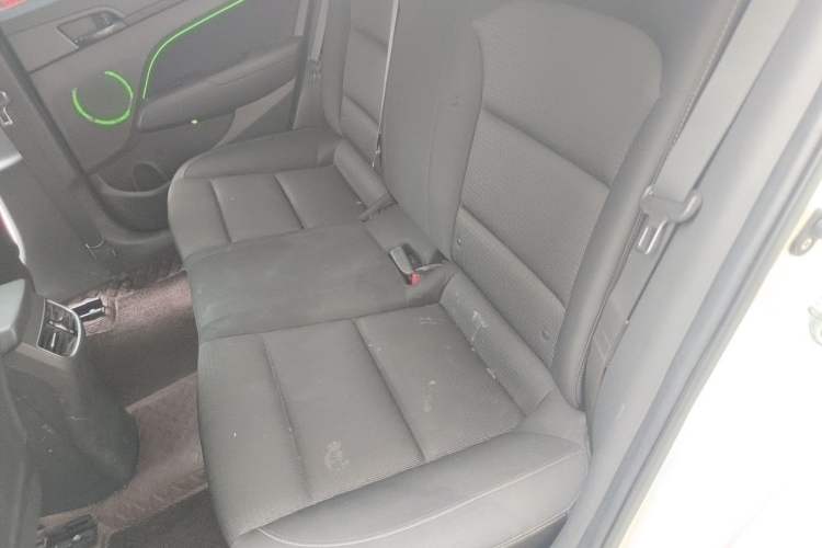 Used Hyundai Elantra (6th Generation / Lingdong) 2018 1.4T Dual-Clutch Xuan Dong · Dynamic Edition Left Rear Seat