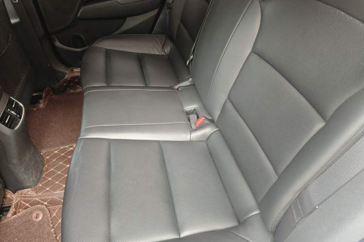 Used Hyundai Elantra (6th Generation / Lingdong) 2018 1.4T Dual-Clutch Xuan Dong · Dynamic Edition Left Rear Seat