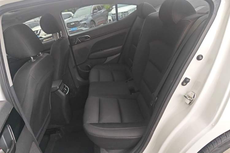Used Hyundai Elantra (6th Generation / Lingdong) 2018 1.4T Dual-Clutch Xuan Dong · Dynamic Edition Left Rear Seat