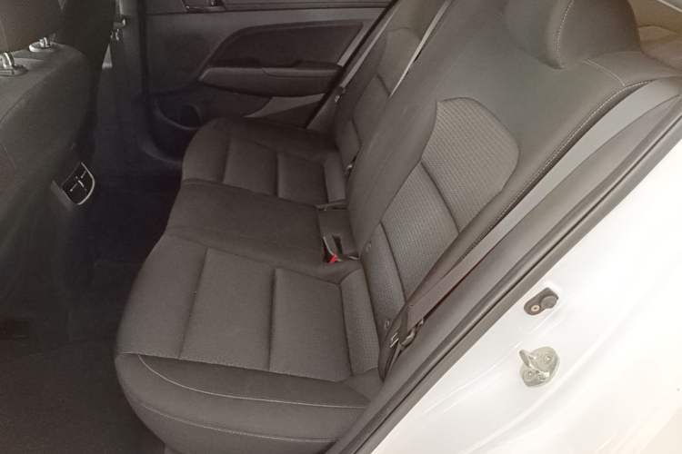 Used Hyundai Elantra (6th Generation / Lingdong) 2018 1.4T Dual-Clutch Xuan Dong · Dynamic Edition Left Rear Seat