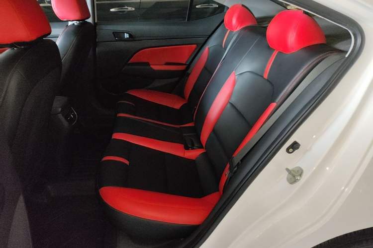 Used Hyundai Elantra (6th Generation / Lingdong) 2018 1.4T Dual-Clutch Xuan Dong · Dynamic Edition Left Rear Seat