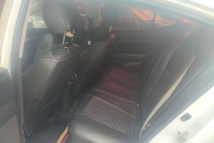 Used Hyundai Elantra (6th Generation / Lingdong) 2018 1.4T Dual-Clutch Xuan Dong · Dynamic Edition Left Rear Seat