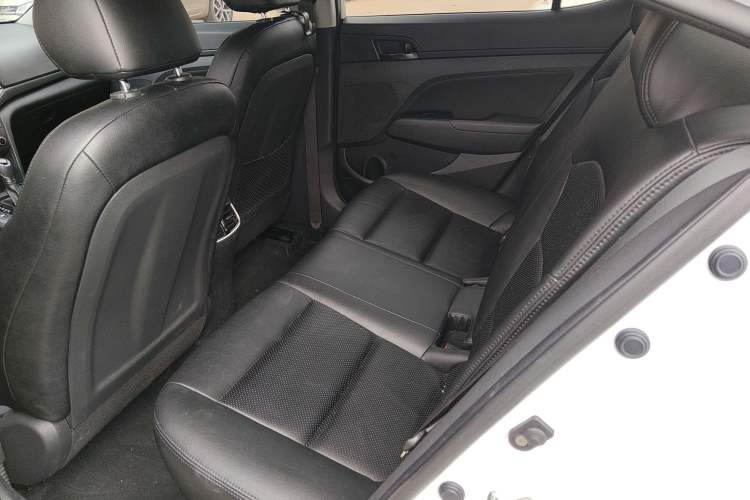 Used Hyundai Elantra (6th Generation / Lingdong) 2018 1.4T Dual-Clutch Xuan Dong · Dynamic Edition Left Rear Seat