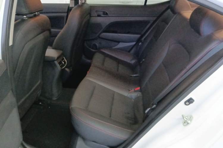 Used Hyundai Elantra (6th Generation / Lingdong) 2018 1.4T Dual-Clutch Xuan Dong · Dynamic Edition Left Rear Seat