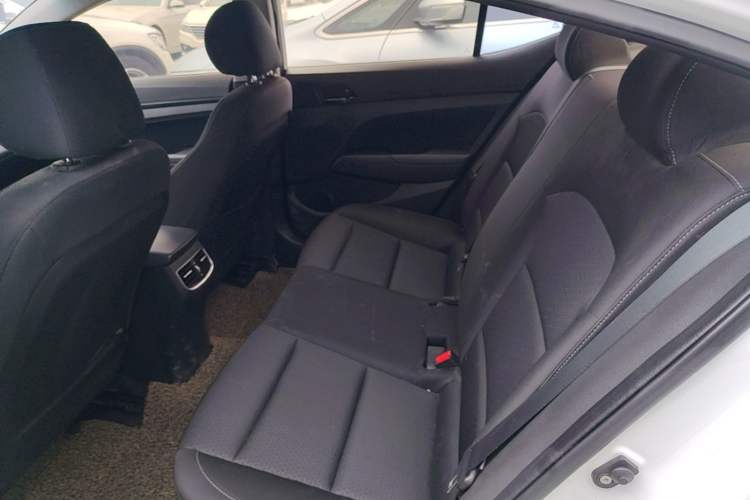 Used Hyundai Elantra (6th Generation / Lingdong) 2018 1.4T Dual-Clutch Xuan Dong · Dynamic Edition Left Rear Seat