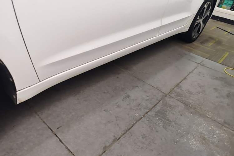 Used Hyundai Elantra (6th Generation / Lingdong) 2018 1.4T Dual-Clutch Xuan Dong · Dynamic Edition Left Side Sill