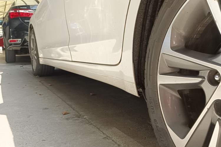 Used Hyundai Elantra (6th Generation / Lingdong) 2018 1.6L Automatic 15th Anniversary Special Edition Left Side Sill
