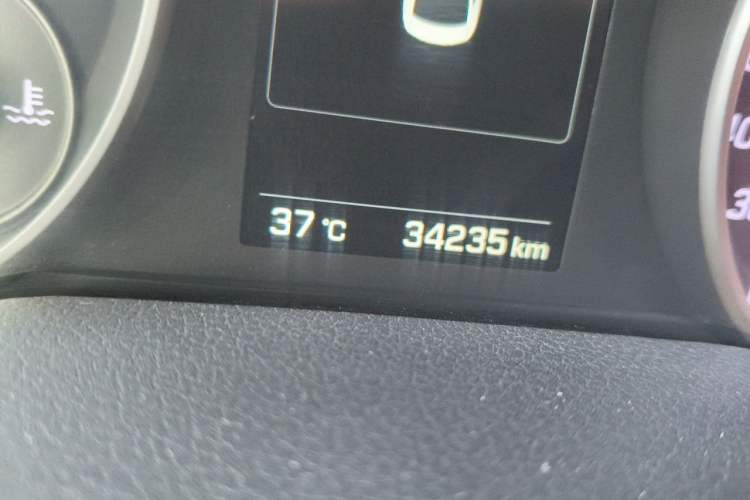 Used Hyundai Elantra (6th Generation / Lingdong) 2018 1.4T Dual-Clutch Xuan Dong · Dynamic Edition Odometer Close Up