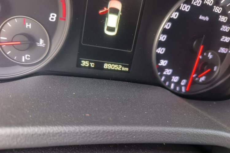 Used Hyundai Elantra (6th Generation / Lingdong) 2018 1.4T Dual-Clutch Xuan Dong · Dynamic Edition Odometer Close Up