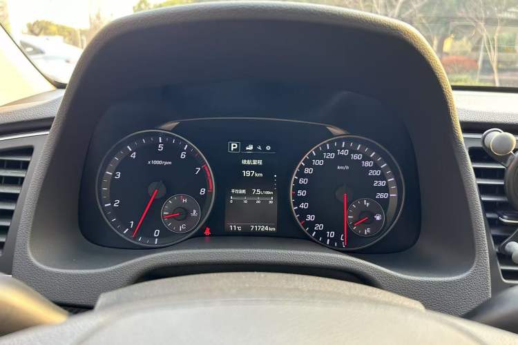 Used Hyundai Elantra (6th Generation / Lingdong) 2018 1.4T Dual-Clutch Xuan Dong · Dynamic Edition Odometer Close Up