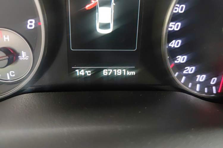 Used Hyundai Elantra (6th Generation / Lingdong) 2018 1.4T Dual-Clutch Xuan Dong · Dynamic Edition Odometer Close Up