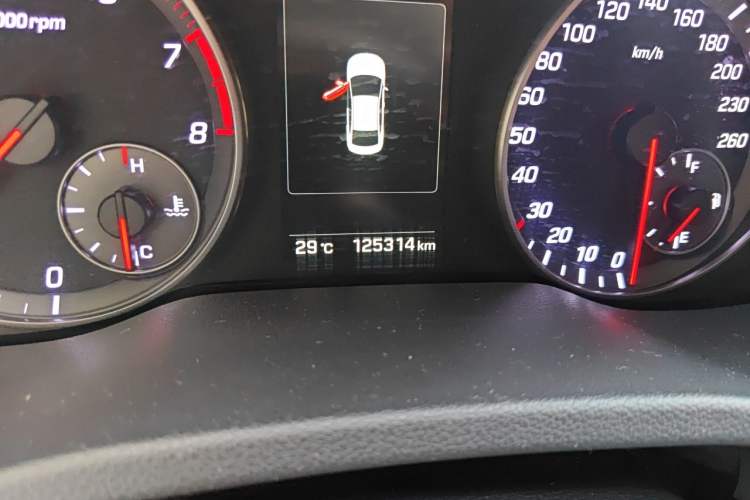 Used Hyundai Elantra (6th Generation / Lingdong) 2018 1.4T Dual-Clutch Xuan Dong · Dynamic Edition Odometer Close Up