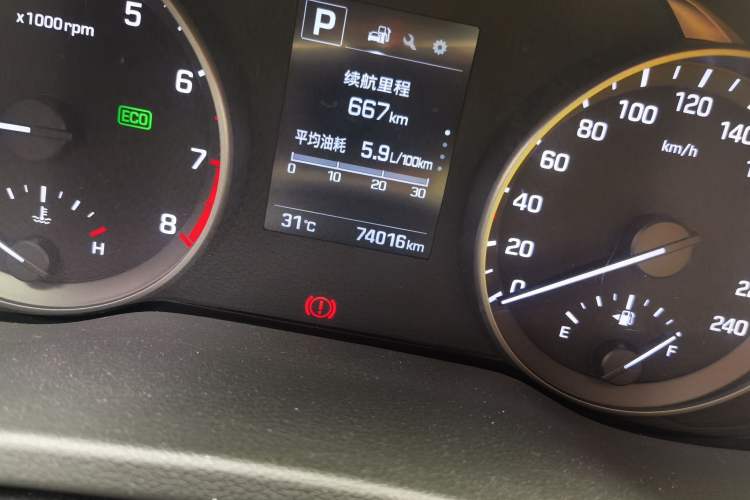 Used Hyundai Elantra (6th Generation / Lingdong) 2018 1.6L Automatic 15th Anniversary Special Edition Odometer Close Up