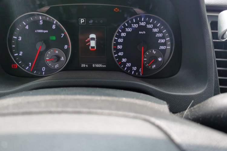 Used Hyundai Elantra (6th Generation / Lingdong) 2018 1.4T Dual-Clutch Xuan Dong · Dynamic Edition Odometer Close Up