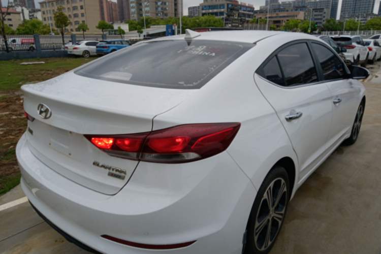 Used Hyundai Elantra (6th Generation / Lingdong) 2018 1.4T Dual-Clutch Xuan Dong · Dynamic Edition Rear Right 45 Deg