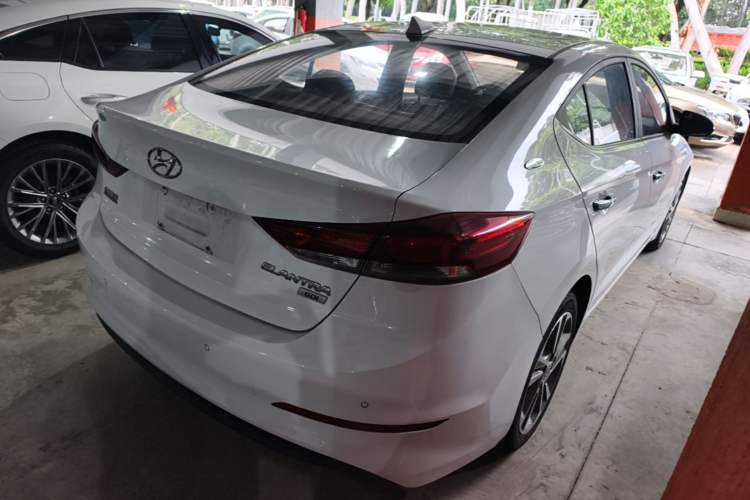 Used Hyundai Elantra (6th Generation / Lingdong) 2018 1.6L Automatic 15th Anniversary Special Edition Rear Right 45 Deg