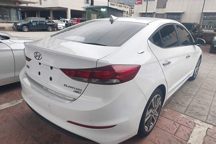 Used Hyundai Elantra (6th Generation / Lingdong) 2018 1.6L Automatic 15th Anniversary Special Edition Rear Right 45 Deg