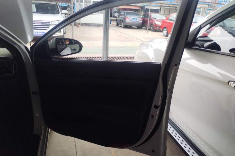 Used Hyundai Elantra (6th Generation / Lingdong) 2018 1.4T Dual-Clutch Xuan Dong · Dynamic Edition Right Front Door Interior