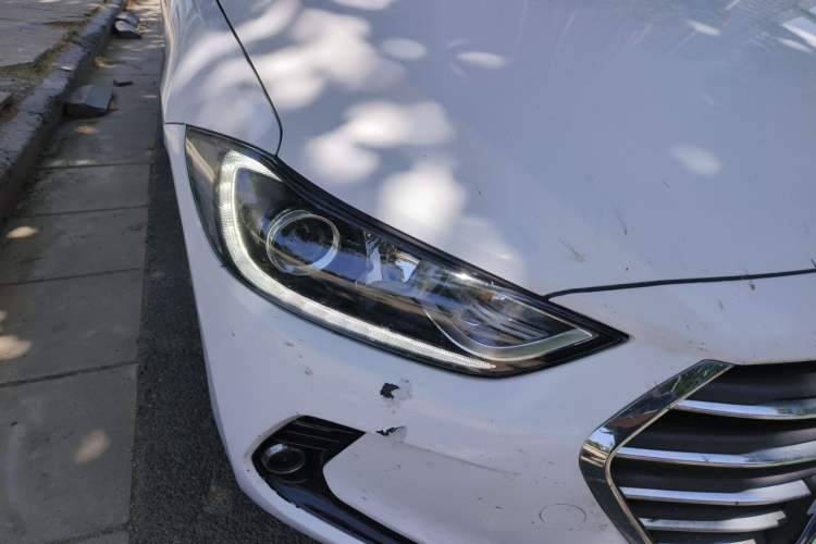 Used Hyundai Elantra (6th Generation / Lingdong) 2018 1.6L Automatic 15th Anniversary Special Edition Right Front Headlight